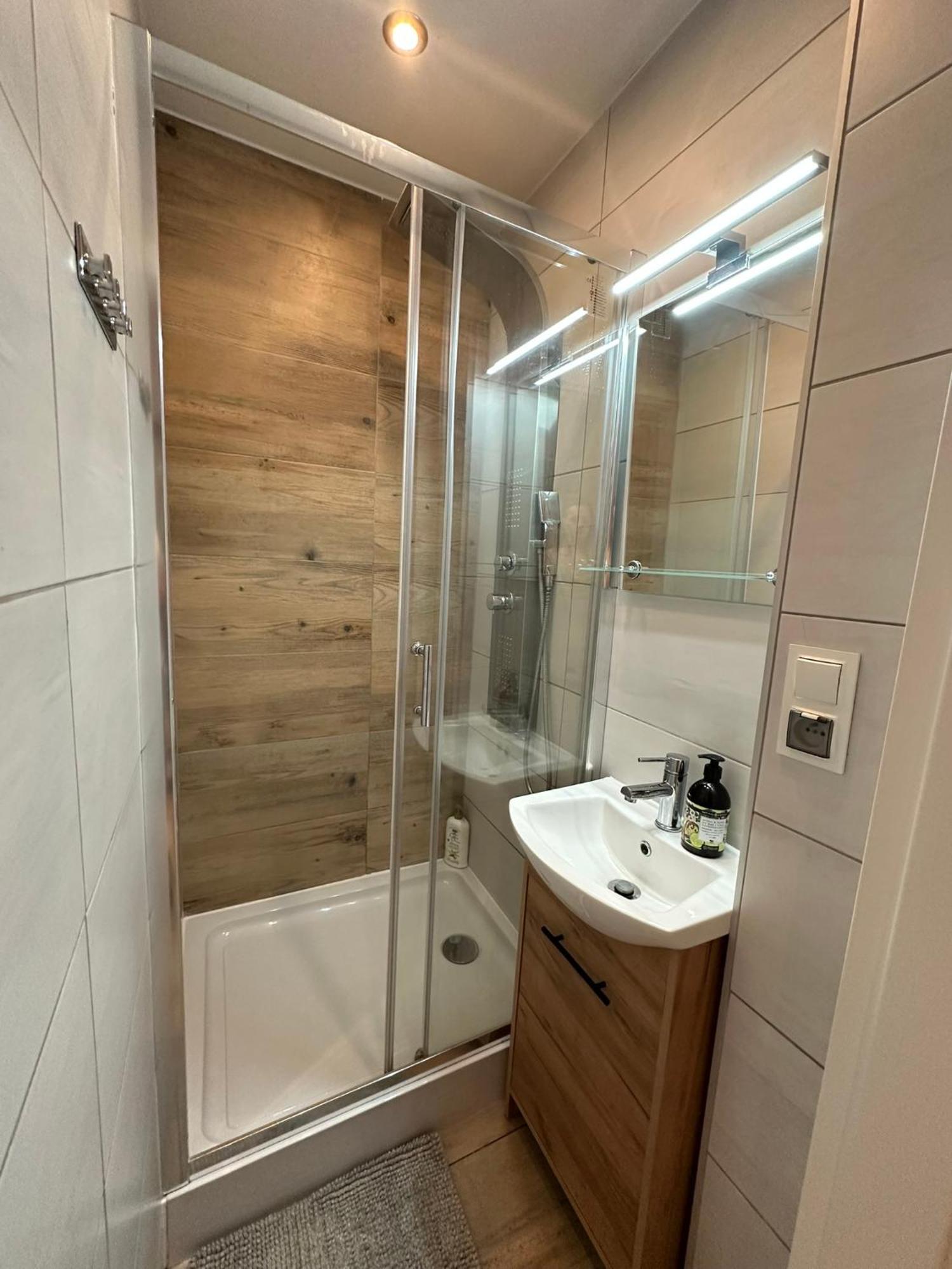 Apartament Centrum Chmielna 73C Varşovia Exterior foto